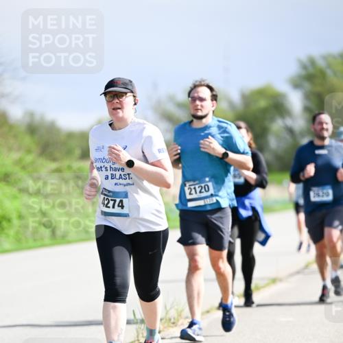 07.04.2024 - 43. Internationalen Wilhelmsburger Insellauf Dr. Thomas Lammeyer http://msf.ph/oto/6050553 07.04.2024 11:18:32 Laufen 4274, 2120, 1120, 1620 meine-sportfotos.de