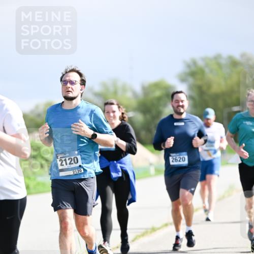 07.04.2024 - 43. Internationalen Wilhelmsburger Insellauf Dr. Thomas Lammeyer http://msf.ph/oto/6050557 07.04.2024 11:18:32 Laufen 2120, 2120, 2620 meine-sportfotos.de