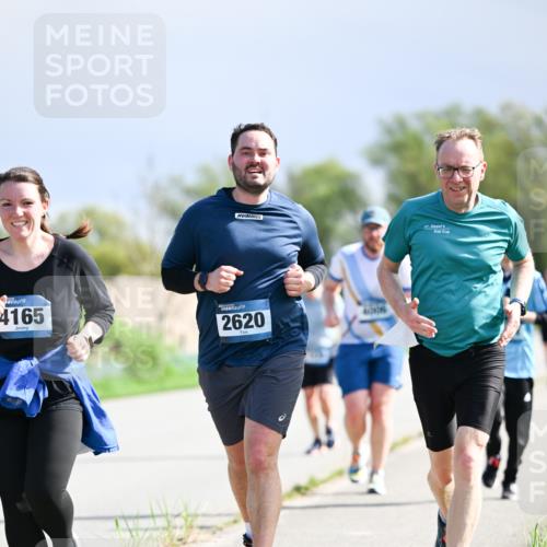 07.04.2024 - 43. Internationalen Wilhelmsburger Insellauf Dr. Thomas Lammeyer http://msf.ph/oto/6050566 07.04.2024 11:18:34 Laufen 27, 4165, 2620 meine-sportfotos.de
