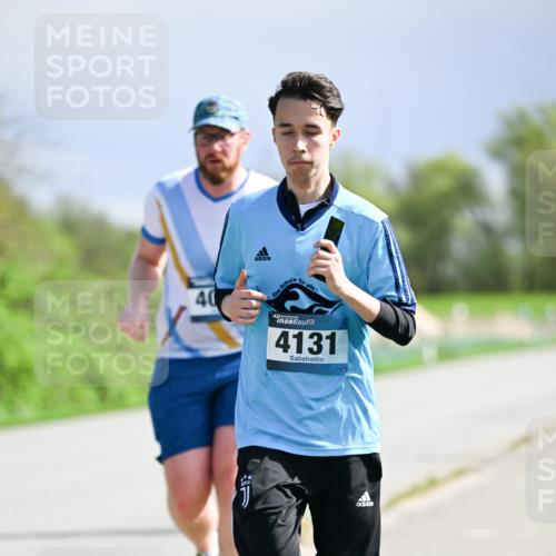 07.04.2024 - 43. Internationalen Wilhelmsburger Insellauf Dr. Thomas Lammeyer http://msf.ph/oto/6050584 07.04.2024 11:18:37 Laufen 40, 43, 4131 meine-sportfotos.de