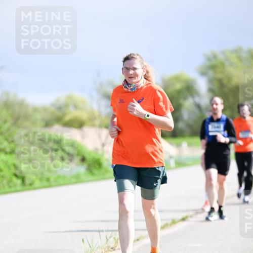 07.04.2024 - 43. Internationalen Wilhelmsburger Insellauf Dr. Thomas Lammeyer http://msf.ph/oto/6050607 07.04.2024 11:18:43 Laufen  meine-sportfotos.de