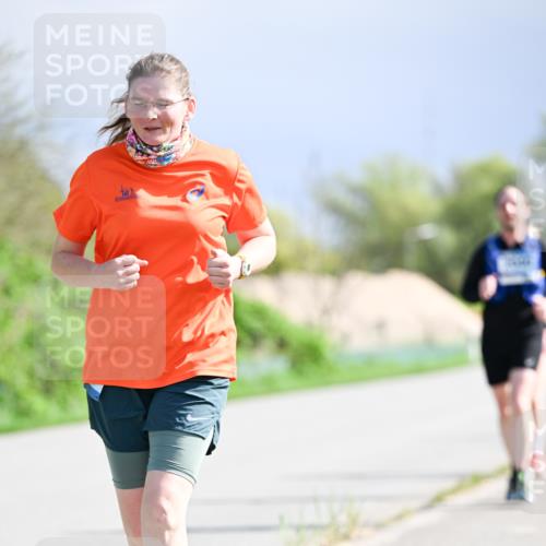 07.04.2024 - 43. Internationalen Wilhelmsburger Insellauf Dr. Thomas Lammeyer http://msf.ph/oto/6050616 07.04.2024 11:18:44 Laufen  meine-sportfotos.de