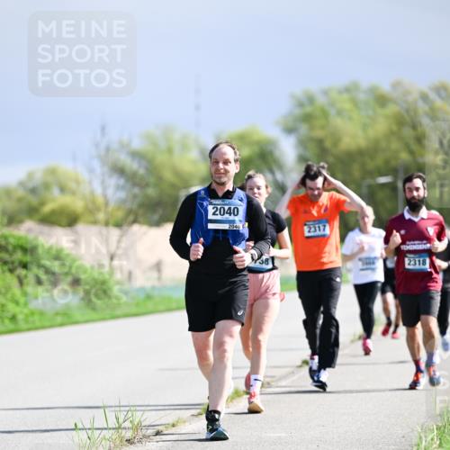 07.04.2024 - 43. Internationalen Wilhelmsburger Insellauf Dr. Thomas Lammeyer http://msf.ph/oto/6050620 07.04.2024 11:18:45 Laufen 2040, 2040, 2317, 2318 meine-sportfotos.de