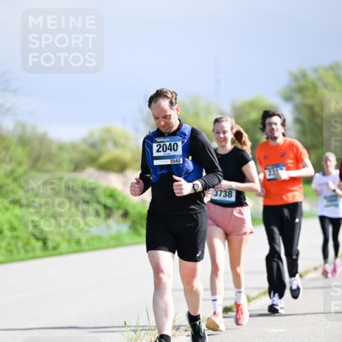 07.04.2024 - 43. Internationalen Wilhelmsburger Insellauf Dr. Thomas Lammeyer http://msf.ph/oto/6050627 07.04.2024 11:18:46 Laufen 2040, 2040, 3738 meine-sportfotos.de