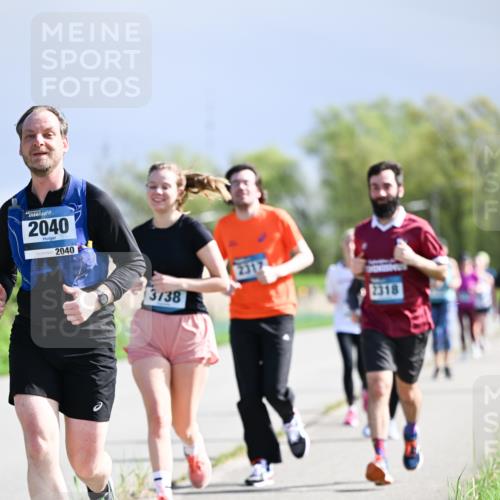 07.04.2024 - 43. Internationalen Wilhelmsburger Insellauf Dr. Thomas Lammeyer http://msf.ph/oto/6050631 07.04.2024 11:18:47 Laufen 2040, 2040, 3, 38, 2312, 2318 meine-sportfotos.de
