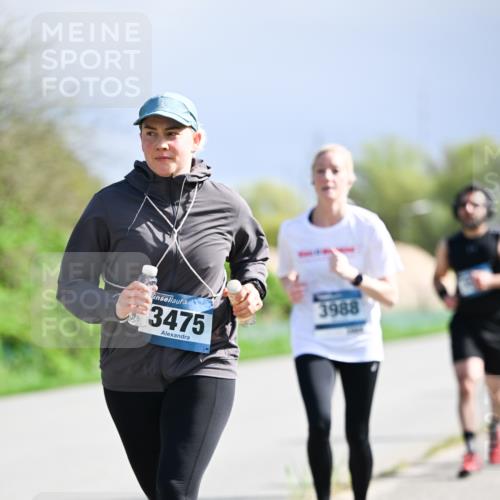 07.04.2024 - 43. Internationalen Wilhelmsburger Insellauf Dr. Thomas Lammeyer http://msf.ph/oto/6050660 07.04.2024 11:18:52 Laufen 3475, 3988 meine-sportfotos.de