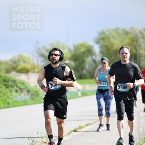 07.04.2024 - 43. Internationalen Wilhelmsburger Insellauf Dr. Thomas Lammeyer http://msf.ph/oto/6050667 07.04.2024 11:18:53 Laufen 356, 3103, 3985 meine-sportfotos.de