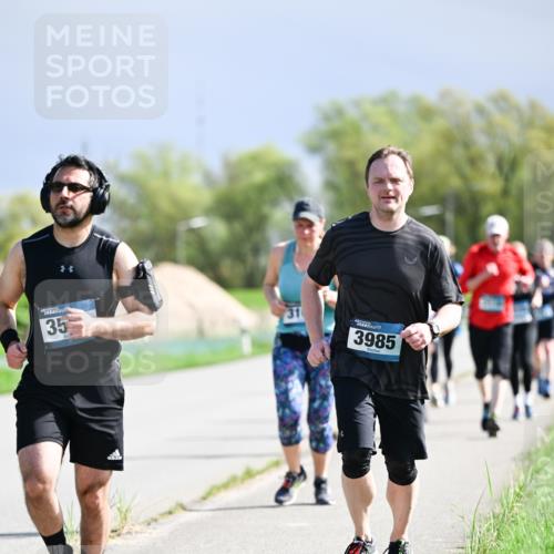 07.04.2024 - 43. Internationalen Wilhelmsburger Insellauf Dr. Thomas Lammeyer http://msf.ph/oto/6050671 07.04.2024 11:18:54 Laufen 35, 31, 3985 meine-sportfotos.de