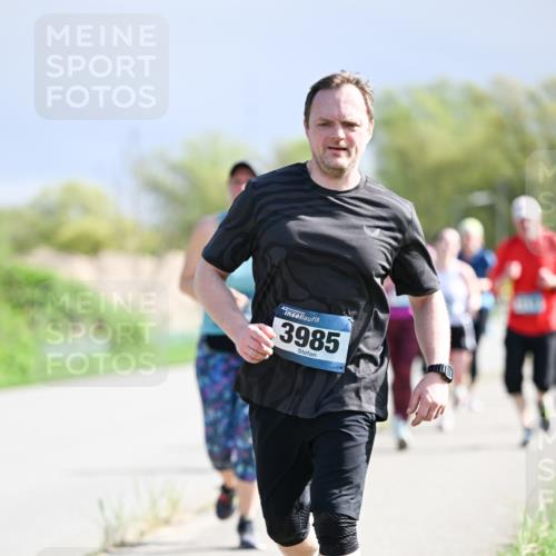 07.04.2024 - 43. Internationalen Wilhelmsburger Insellauf Dr. Thomas Lammeyer http://msf.ph/oto/6050681 07.04.2024 11:18:55 Laufen 3985 meine-sportfotos.de