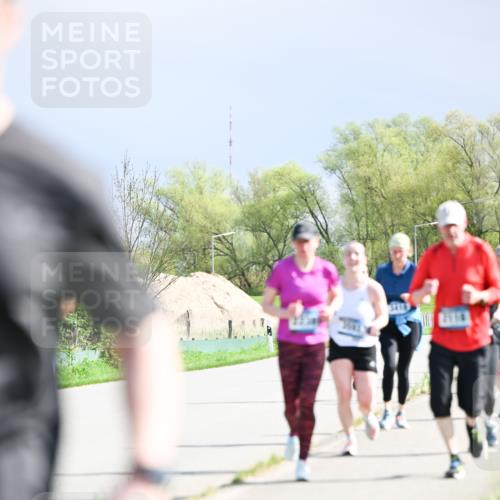 07.04.2024 - 43. Internationalen Wilhelmsburger Insellauf Dr. Thomas Lammeyer http://msf.ph/oto/6050689 07.04.2024 11:18:57 Laufen 72349 meine-sportfotos.de