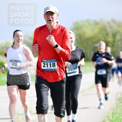 07.04.2024 - 43. Internationalen Wilhelmsburger Insellauf Dr. Thomas Lammeyer http://msf.ph/oto/6050710 07.04.2024 11:19:00 Laufen 35, 2118, 3599 meine-sportfotos.de