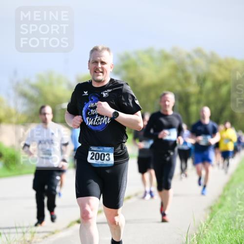 07.04.2024 - 43. Internationalen Wilhelmsburger Insellauf Dr. Thomas Lammeyer http://msf.ph/oto/6050725 07.04.2024 11:19:03 Laufen 18, 2003 meine-sportfotos.de