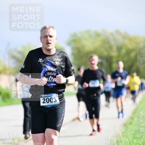 07.04.2024 - 43. Internationalen Wilhelmsburger Insellauf Dr. Thomas Lammeyer http://msf.ph/oto/6050728 07.04.2024 11:19:04 Laufen 29, 2003 meine-sportfotos.de