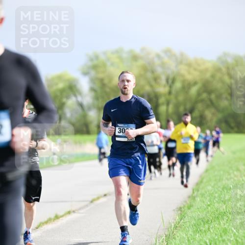 07.04.2024 - 43. Internationalen Wilhelmsburger Insellauf Dr. Thomas Lammeyer http://msf.ph/oto/6050752 07.04.2024 11:19:08 Laufen 30, 3003 meine-sportfotos.de