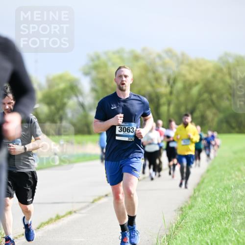 07.04.2024 - 43. Internationalen Wilhelmsburger Insellauf Dr. Thomas Lammeyer http://msf.ph/oto/6050754 07.04.2024 11:19:08 Laufen 3063, 3063 meine-sportfotos.de