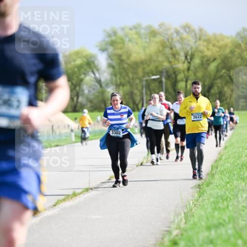 07.04.2024 - 43. Internationalen Wilhelmsburger Insellauf Dr. Thomas Lammeyer http://msf.ph/oto/6050765 07.04.2024 11:19:11 Laufen 3302, 3117, 3622 meine-sportfotos.de