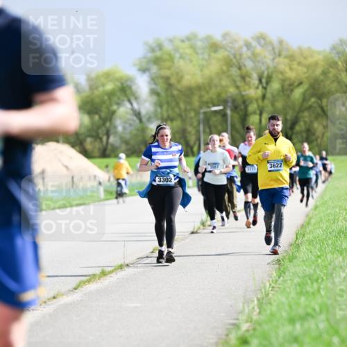 07.04.2024 - 43. Internationalen Wilhelmsburger Insellauf Dr. Thomas Lammeyer http://msf.ph/oto/6050766 07.04.2024 11:19:11 Laufen 3302, 3507, 3117, 3622 meine-sportfotos.de