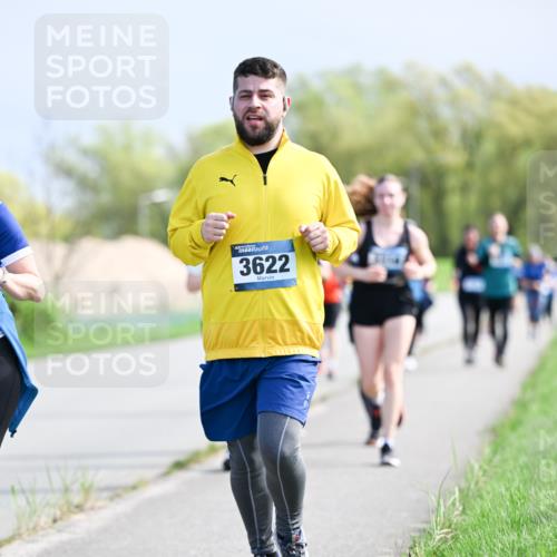 07.04.2024 - 43. Internationalen Wilhelmsburger Insellauf Dr. Thomas Lammeyer http://msf.ph/oto/6050784 07.04.2024 11:19:16 Laufen 3622 meine-sportfotos.de