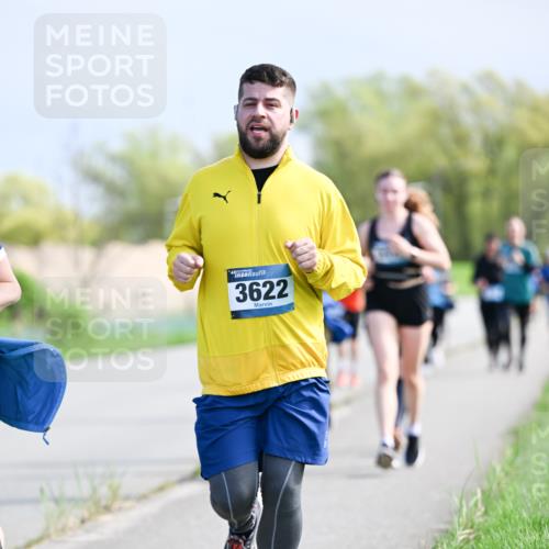 07.04.2024 - 43. Internationalen Wilhelmsburger Insellauf Dr. Thomas Lammeyer http://msf.ph/oto/6050786 07.04.2024 11:19:16 Laufen 3622 meine-sportfotos.de