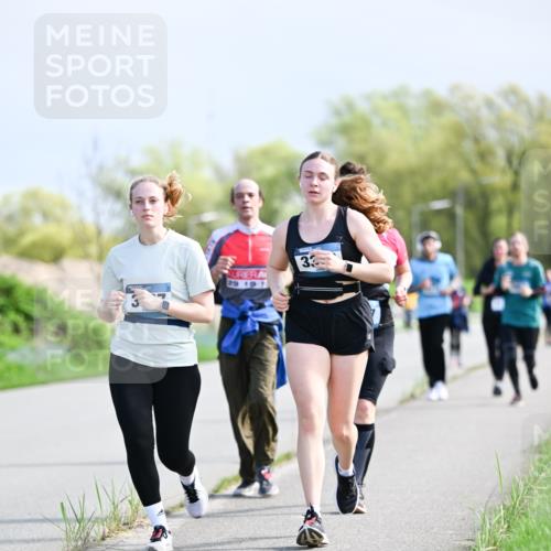 07.04.2024 - 43. Internationalen Wilhelmsburger Insellauf Dr. Thomas Lammeyer http://msf.ph/oto/6050793 07.04.2024 11:19:18 Laufen 29, 191, 33 meine-sportfotos.de