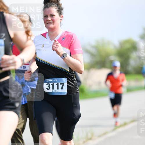 07.04.2024 - 43. Internationalen Wilhelmsburger Insellauf Dr. Thomas Lammeyer http://msf.ph/oto/6050812 07.04.2024 11:19:21 Laufen 19, 3117 meine-sportfotos.de
