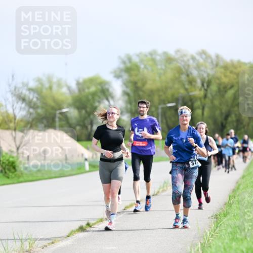 07.04.2024 - 43. Internationalen Wilhelmsburger Insellauf Dr. Thomas Lammeyer http://msf.ph/oto/6050856 07.04.2024 11:19:29 Laufen 37 meine-sportfotos.de