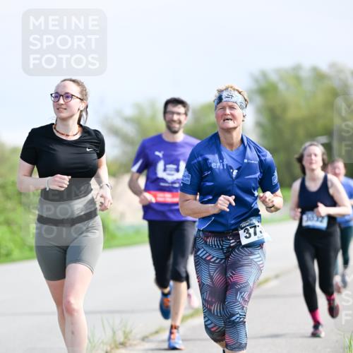 07.04.2024 - 43. Internationalen Wilhelmsburger Insellauf Dr. Thomas Lammeyer http://msf.ph/oto/6050875 07.04.2024 11:19:33 Laufen 37, 3032 meine-sportfotos.de