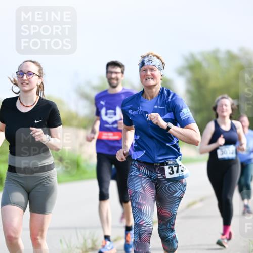 07.04.2024 - 43. Internationalen Wilhelmsburger Insellauf Dr. Thomas Lammeyer http://msf.ph/oto/6050877 07.04.2024 11:19:33 Laufen 2808, 373, 3032 meine-sportfotos.de