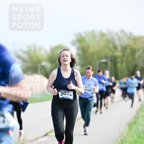 07.04.2024 - 43. Internationalen Wilhelmsburger Insellauf Dr. Thomas Lammeyer http://msf.ph/oto/6050885 07.04.2024 11:19:35 Laufen 3032 meine-sportfotos.de