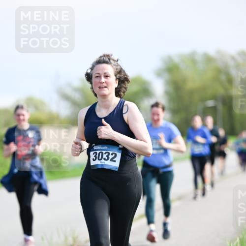 07.04.2024 - 43. Internationalen Wilhelmsburger Insellauf Dr. Thomas Lammeyer http://msf.ph/oto/6050890 07.04.2024 11:19:36 Laufen 3032 meine-sportfotos.de
