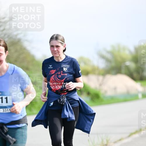 07.04.2024 - 43. Internationalen Wilhelmsburger Insellauf Dr. Thomas Lammeyer http://msf.ph/oto/6050906 07.04.2024 11:19:39 Laufen 31, 11, 3311 meine-sportfotos.de