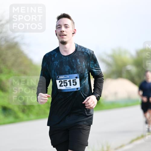 07.04.2024 - 43. Internationalen Wilhelmsburger Insellauf Dr. Thomas Lammeyer http://msf.ph/oto/6050935 07.04.2024 11:19:45 Laufen 2515 meine-sportfotos.de