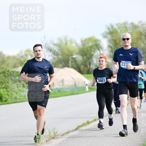 07.04.2024 - 43. Internationalen Wilhelmsburger Insellauf Dr. Thomas Lammeyer http://msf.ph/oto/6050947 07.04.2024 11:19:48 Laufen 3667, 222 meine-sportfotos.de