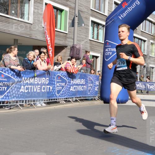 07.04.2024 - 43. Internationalen Wilhelmsburger Insellauf Strokosch-Dieckow http://msf.ph/oto/6050951 07.04.2024 11:16:28 Ziel 3470 meine-sportfotos.de