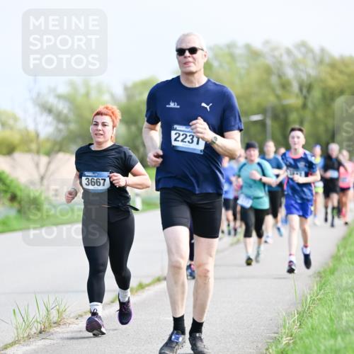 07.04.2024 - 43. Internationalen Wilhelmsburger Insellauf Dr. Thomas Lammeyer http://msf.ph/oto/6050956 07.04.2024 11:19:49 Laufen 3667, 223 meine-sportfotos.de