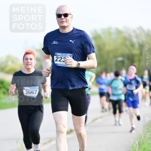 07.04.2024 - 43. Internationalen Wilhelmsburger Insellauf Dr. Thomas Lammeyer http://msf.ph/oto/6050961 07.04.2024 11:19:50 Laufen 223, 3667 meine-sportfotos.de