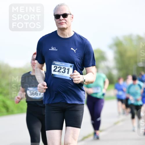 07.04.2024 - 43. Internationalen Wilhelmsburger Insellauf Dr. Thomas Lammeyer http://msf.ph/oto/6050966 07.04.2024 11:19:50 Laufen 3667, 2231 meine-sportfotos.de