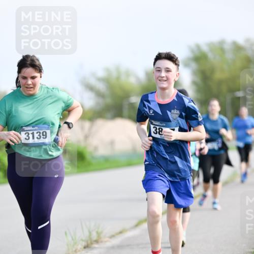 07.04.2024 - 43. Internationalen Wilhelmsburger Insellauf Dr. Thomas Lammeyer http://msf.ph/oto/6050984 07.04.2024 11:19:53 Laufen 3139, 38 meine-sportfotos.de