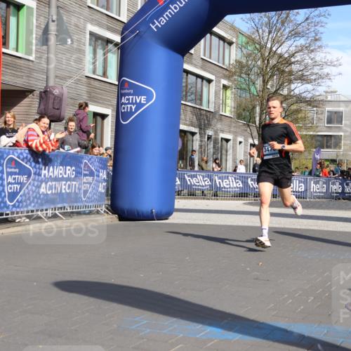 07.04.2024 - 43. Internationalen Wilhelmsburger Insellauf Strokosch-Dieckow http://msf.ph/oto/6050988 07.04.2024 11:16:28 Ziel 3470 meine-sportfotos.de