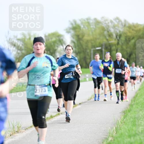 07.04.2024 - 43. Internationalen Wilhelmsburger Insellauf Dr. Thomas Lammeyer http://msf.ph/oto/6050991 07.04.2024 11:19:55 Laufen 2373, 2971, 3406 meine-sportfotos.de