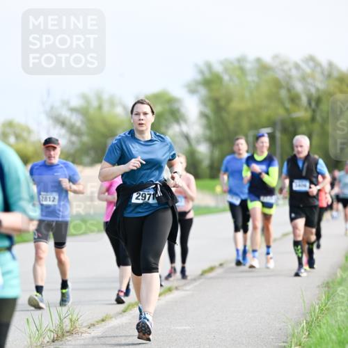 07.04.2024 - 43. Internationalen Wilhelmsburger Insellauf Dr. Thomas Lammeyer http://msf.ph/oto/6050999 07.04.2024 11:19:56 Laufen 2971, 2812 meine-sportfotos.de