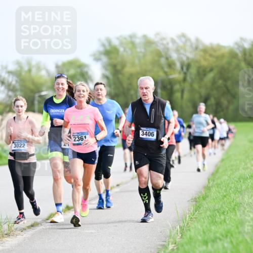 07.04.2024 - 43. Internationalen Wilhelmsburger Insellauf Dr. Thomas Lammeyer http://msf.ph/oto/6051019 07.04.2024 11:19:59 Laufen 3022, 2361, 3406 meine-sportfotos.de