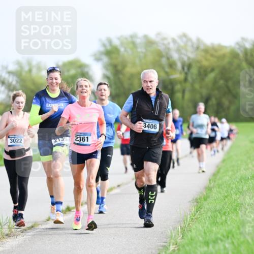07.04.2024 - 43. Internationalen Wilhelmsburger Insellauf Dr. Thomas Lammeyer http://msf.ph/oto/6051021 07.04.2024 11:20:00 Laufen 3022, 2135, 2361, 3406 meine-sportfotos.de