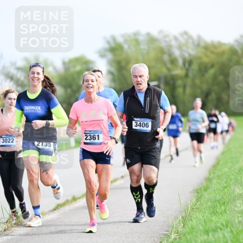 07.04.2024 - 43. Internationalen Wilhelmsburger Insellauf Dr. Thomas Lammeyer http://msf.ph/oto/6051025 07.04.2024 11:20:00 Laufen 3022, 2135, 2361, 3406 meine-sportfotos.de