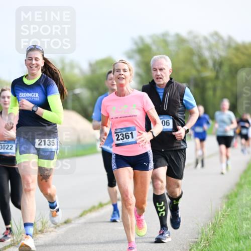 07.04.2024 - 43. Internationalen Wilhelmsburger Insellauf Dr. Thomas Lammeyer http://msf.ph/oto/6051029 07.04.2024 11:20:01 Laufen 3022, 2135, 2361, 06 meine-sportfotos.de