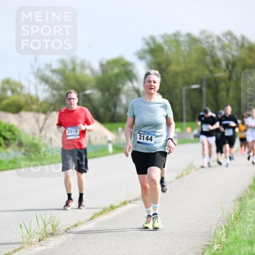 07.04.2024 - 43. Internationalen Wilhelmsburger Insellauf Dr. Thomas Lammeyer http://msf.ph/oto/6051058 07.04.2024 11:20:07 Laufen 3915, 3144 meine-sportfotos.de