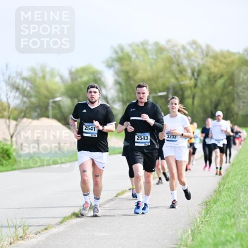 07.04.2024 - 43. Internationalen Wilhelmsburger Insellauf Dr. Thomas Lammeyer http://msf.ph/oto/6051085 07.04.2024 11:20:16 Laufen 2541, 2541, 2543, 2543, 3233, 1964, 1968 meine-sportfotos.de