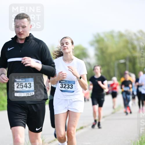 07.04.2024 - 43. Internationalen Wilhelmsburger Insellauf Dr. Thomas Lammeyer http://msf.ph/oto/6051111 07.04.2024 11:20:20 Laufen 2543, 2543, 3233 meine-sportfotos.de