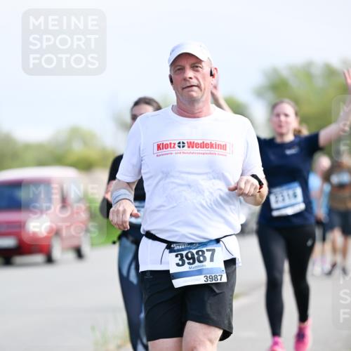 07.04.2024 - 43. Internationalen Wilhelmsburger Insellauf Dr. Thomas Lammeyer http://msf.ph/oto/6051139 07.04.2024 11:20:28 Laufen 43, 3987, 3987, 2316 meine-sportfotos.de