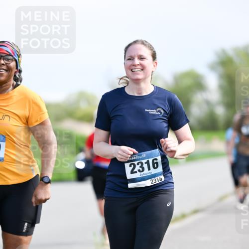 07.04.2024 - 43. Internationalen Wilhelmsburger Insellauf Dr. Thomas Lammeyer http://msf.ph/oto/6051149 07.04.2024 11:20:30 Laufen 2316, 2316 meine-sportfotos.de